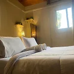 Airport Rooftop Club Luxurious Rooms And Studios